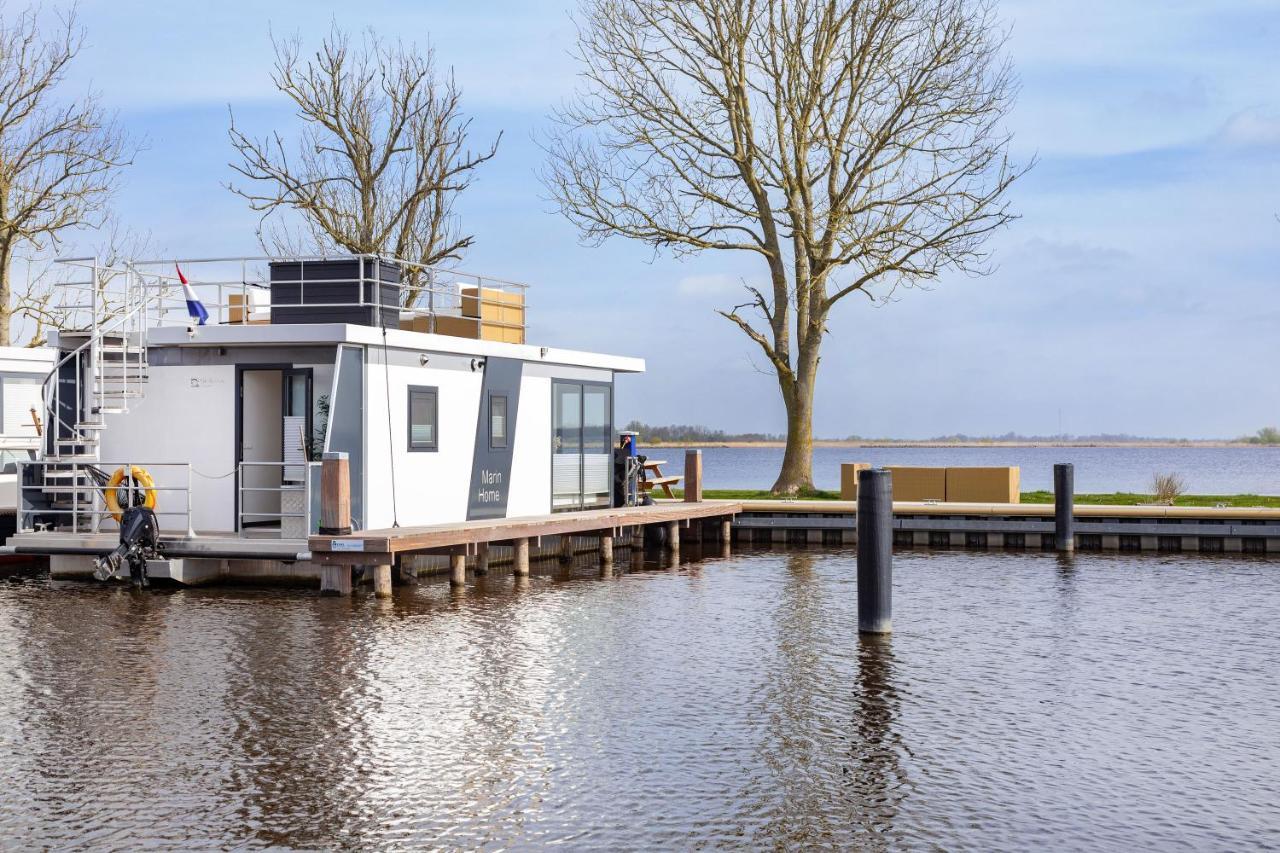 Welcome In - Houseboat Agua Dolce Met Tuin, Paviljoenwei 4, Sneek - Offingawier エクステリア 写真